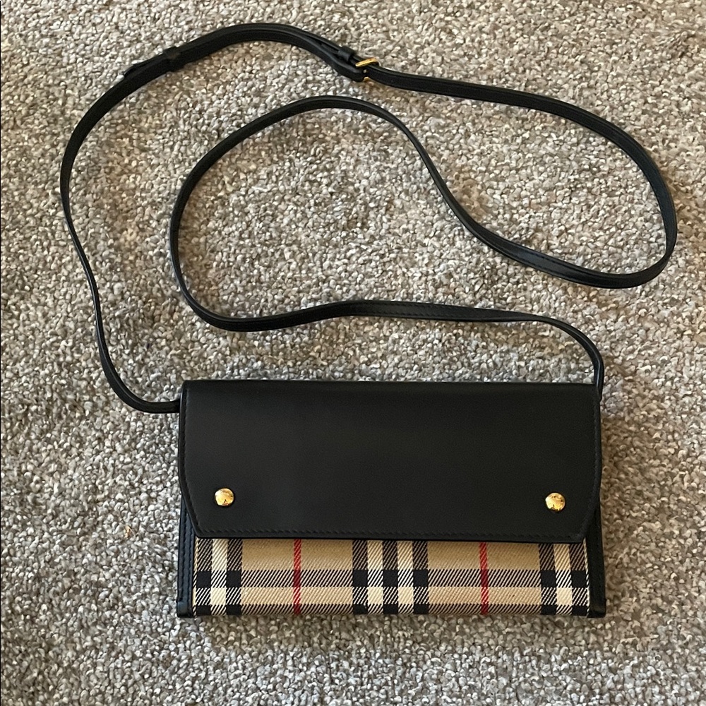 Authentic Burberry crossbody wallet purse